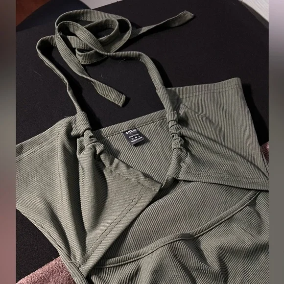 Cut Out Dress - Picture 2 of 3